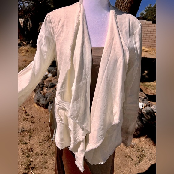 FREE PEOPLE Eggshell Femme Raw Edge Linen Blend Waterfall Blazer Buckles! Small - Picture 7 of 10